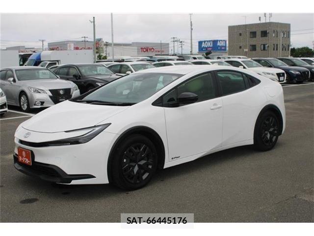 Toyota PRIUS 2025-03 8368215-12