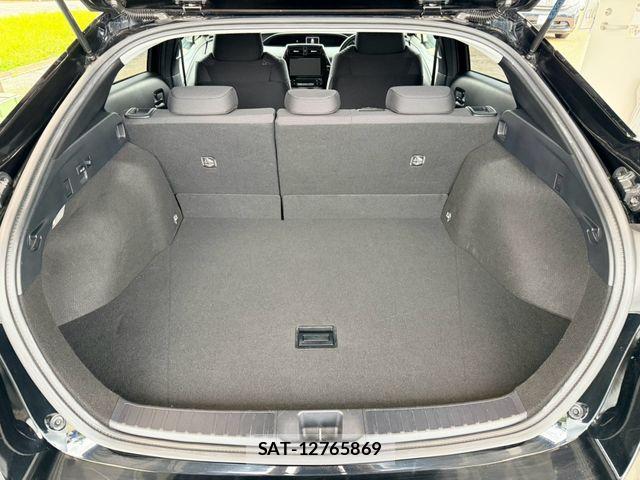 Toyota PRIUS 2016-07 8372080-13