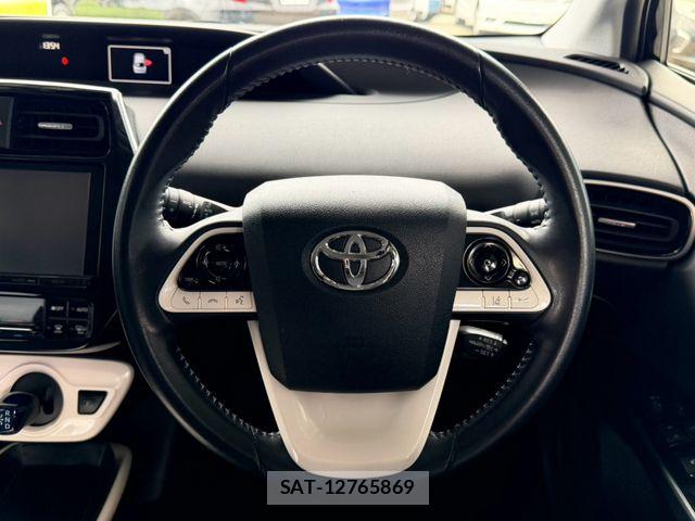 Toyota PRIUS 2016-07 8372080-15