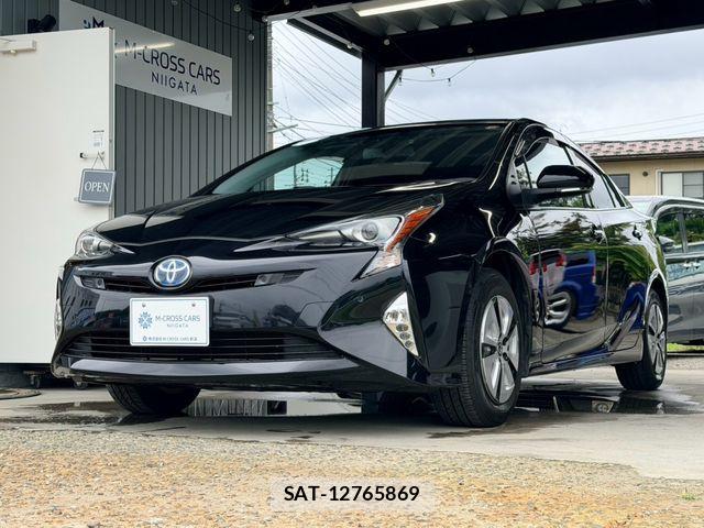 Toyota PRIUS 2016-07 8372080-2