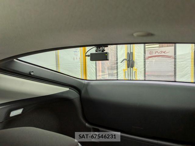 Toyota PRIUS 2023-01 8414522-23