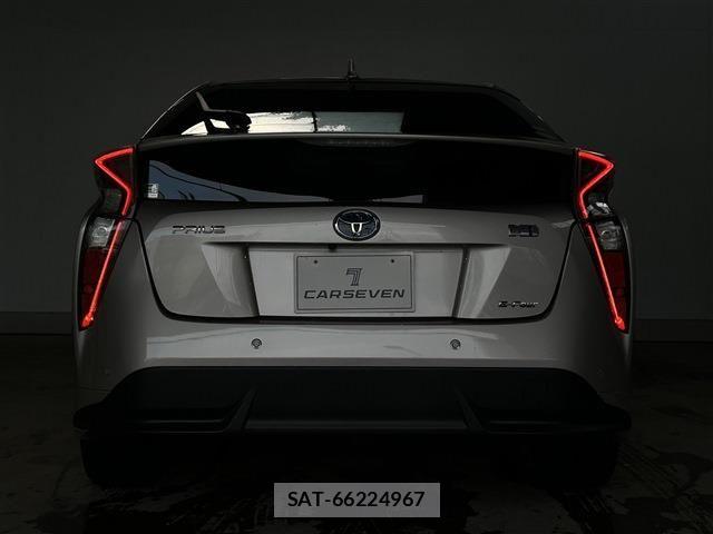 Toyota PRIUS 2016-08 8414524-9