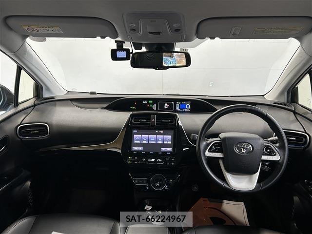 Toyota PRIUS 2016-08 8414524-11