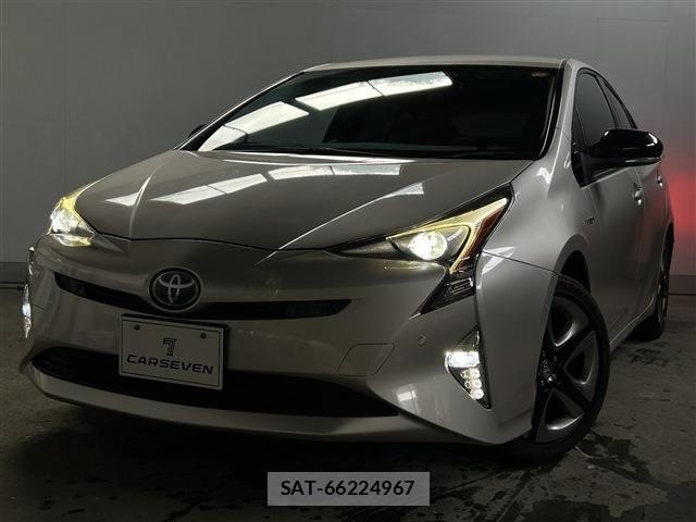Toyota PRIUS 2016-08 8414524-1