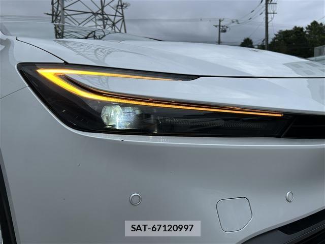 Toyota PRIUS 2023-04 8438743-11