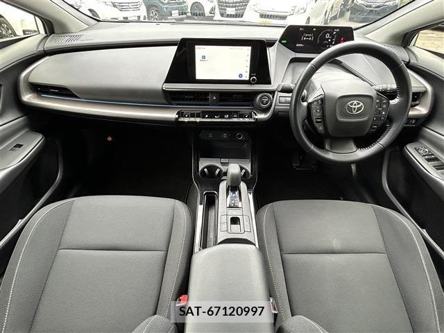 Toyota PRIUS 2023-04 8438743-13