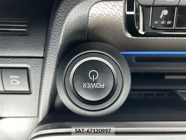 Toyota PRIUS 2023-04 8438743-19