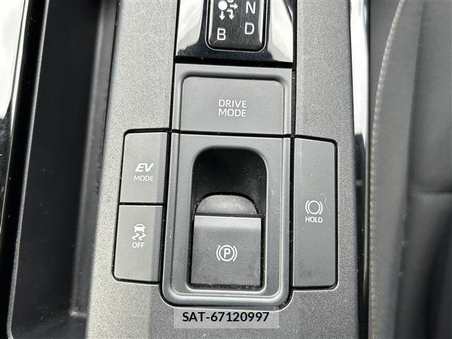 Toyota PRIUS 2023-04 8438743-28