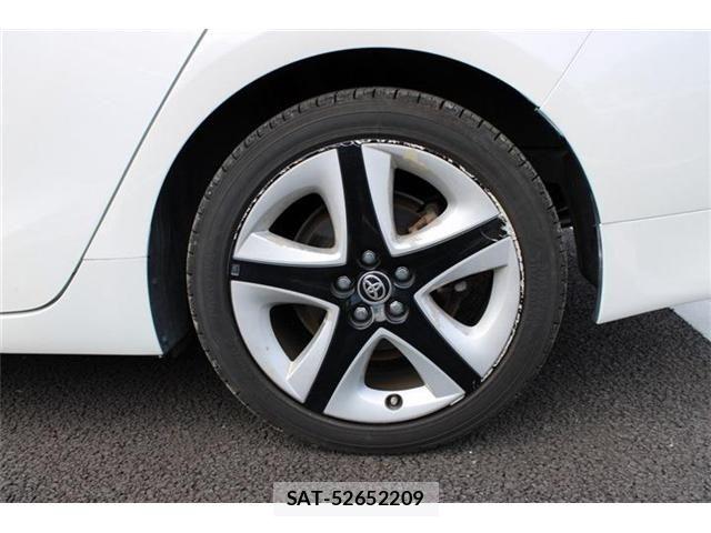 Toyota PRIUS 2016-06 8458253-24