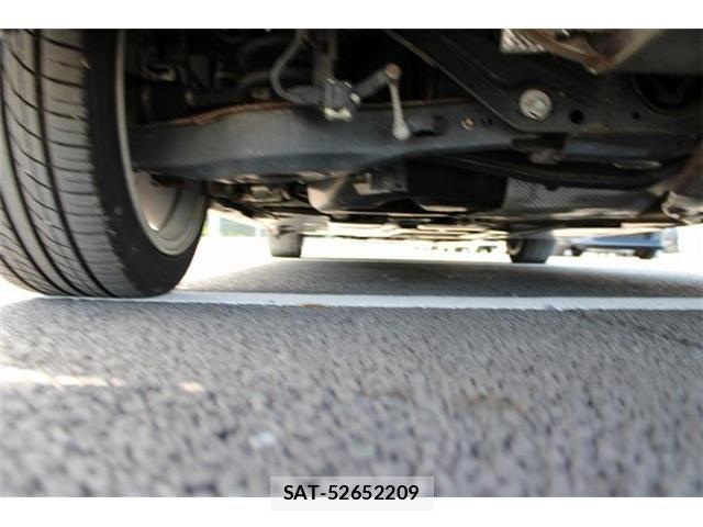 Toyota PRIUS 2016-06 8458253-26
