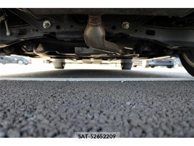 Toyota PRIUS 2016-06 8458253-27