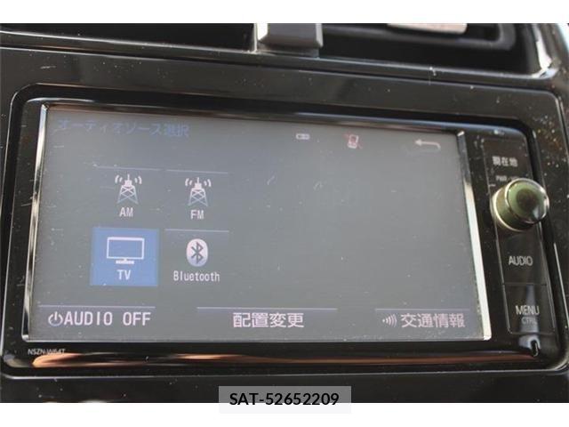 Toyota PRIUS 2016-06 8458253-2