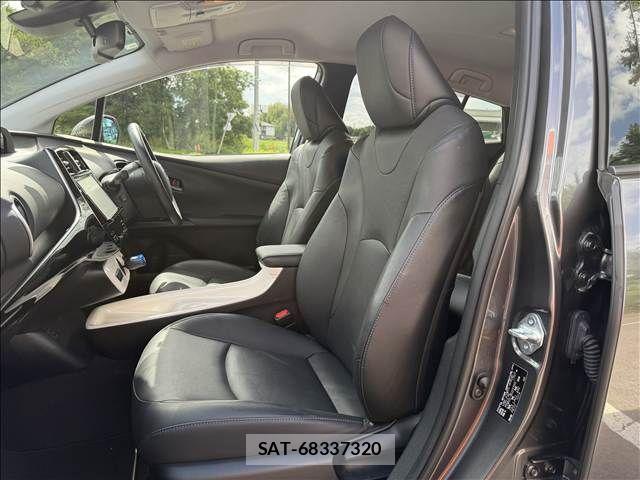 Toyota PRIUS 2016-06 8458252-24