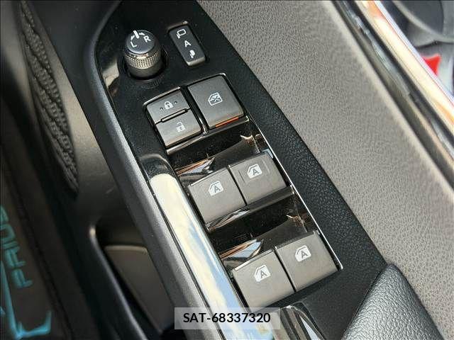 Toyota PRIUS 2016-06 8458252-26