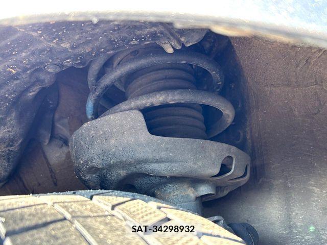 Toyota PRIUS 2019-03 8485959-19