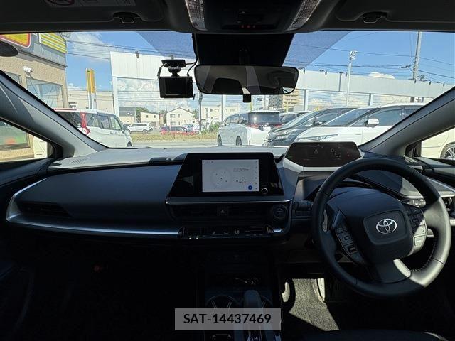 Toyota PRIUS 2023-08 8526699-26