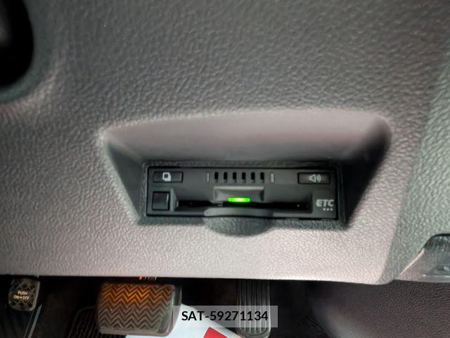 Toyota PRIUS 2016-10 8526708-11