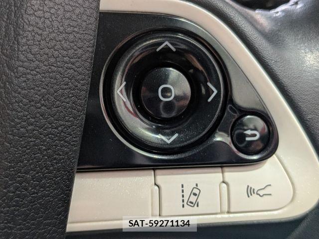 Toyota PRIUS 2016-10 8526708-14