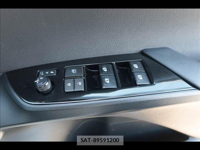 Toyota PRIUS 2017-08 8526702-24
