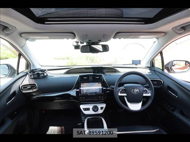 Toyota PRIUS 2017-08 8526702-8