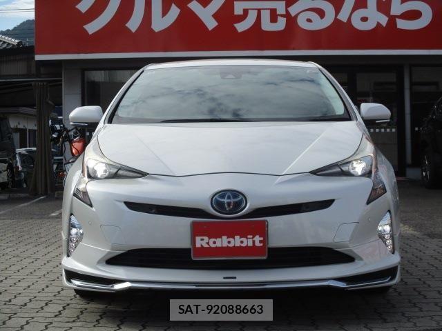 Toyota PRIUS 2016-10 8526709-1