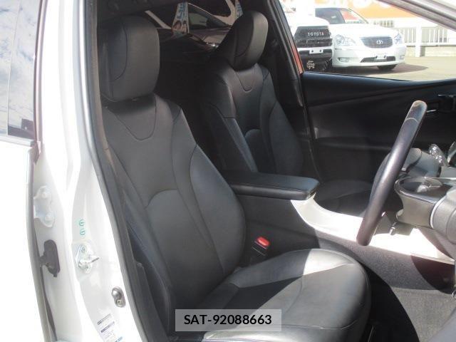 Toyota PRIUS 2016-10 8526709-22