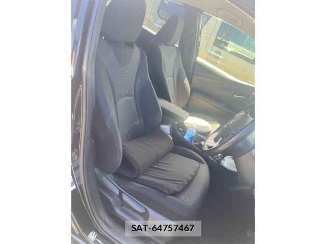 Toyota PRIUS 2018-03 8563271-11
