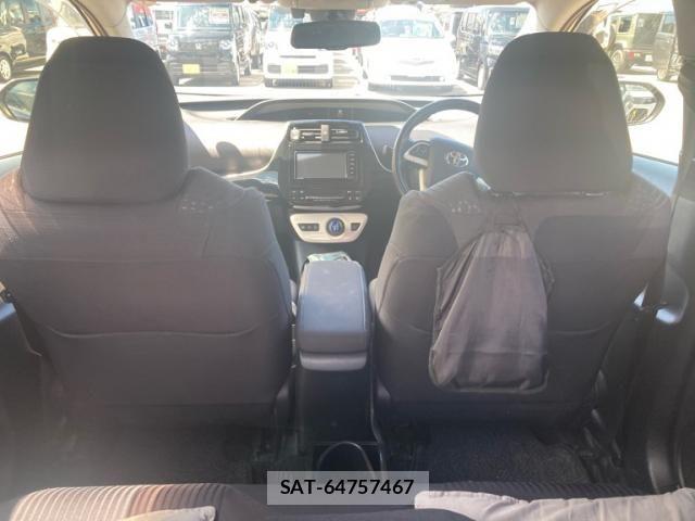 Toyota PRIUS 2018-03 8563271-19