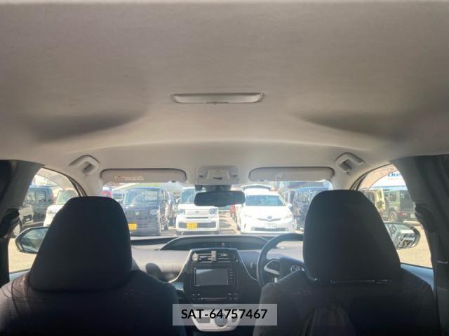 Toyota PRIUS 2018-03 8563271-20