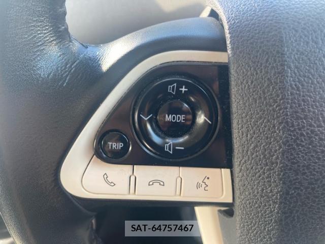 Toyota PRIUS 2018-03 8563271-27