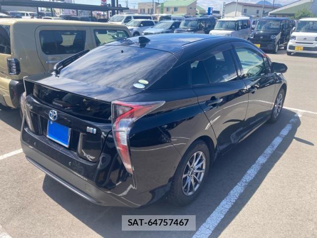 Toyota PRIUS 2018-03 8563271-8
