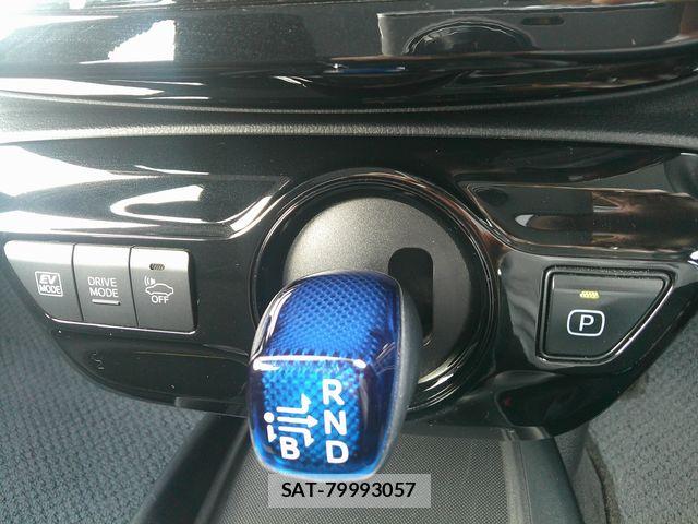Toyota PRIUS 2019-07 8563270-10