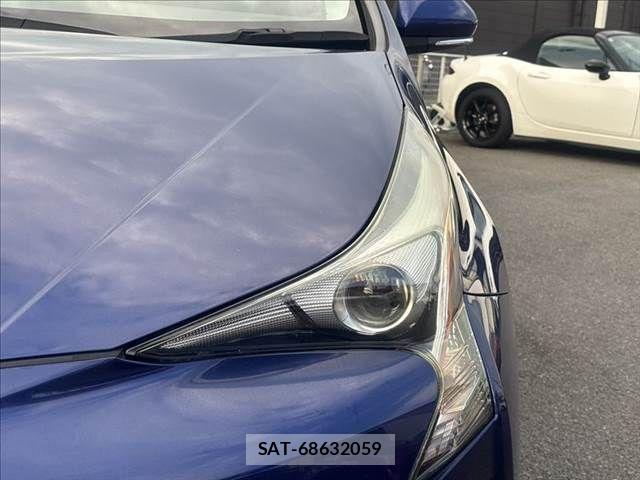Toyota PRIUS 2017-12 8563272-20