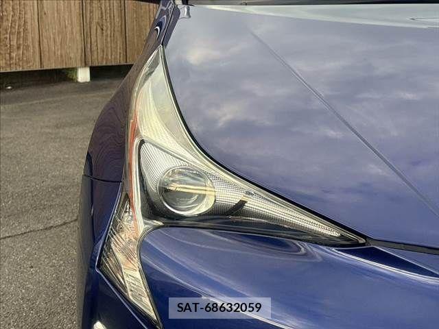 Toyota PRIUS 2017-12 8563272-21