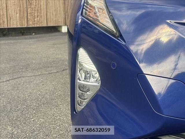 Toyota PRIUS 2017-12 8563272-23