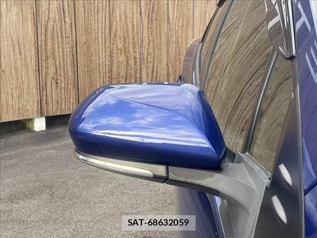 Toyota PRIUS 2017-12 8563272-25