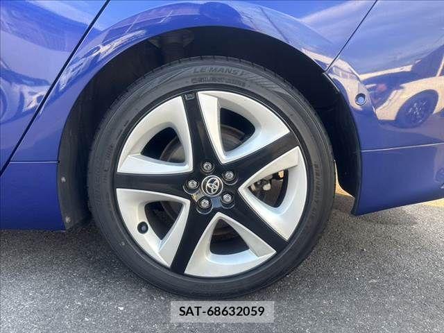 Toyota PRIUS 2017-12 8563272-28