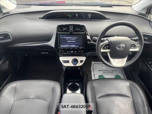 Toyota PRIUS 2017-12 8563272-2