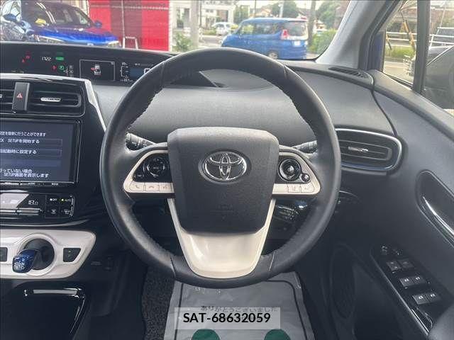 Toyota PRIUS 2017-12 8563272-8