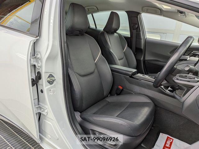 Toyota PRIUS 2023-04 8628492-17