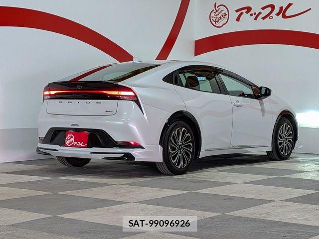 Toyota PRIUS 2023-04 8628492-26