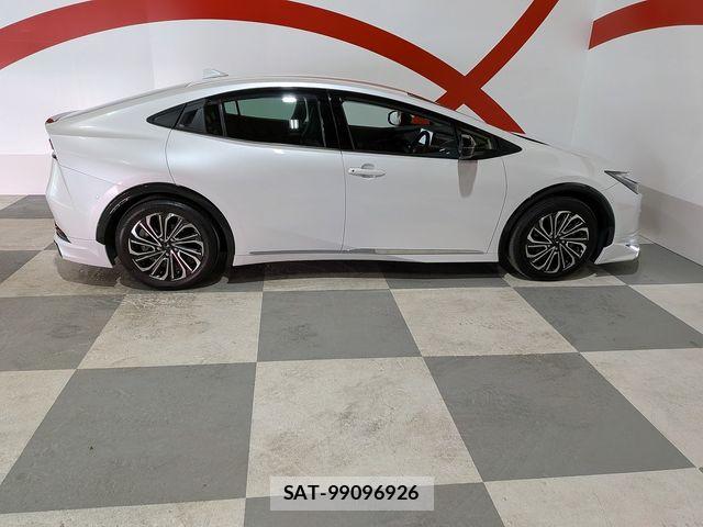 Toyota PRIUS 2023-04 8628492-3