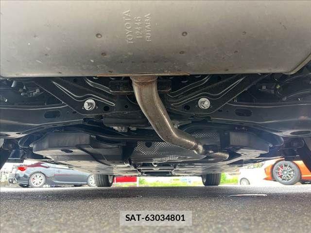 Toyota PRIUS 2023-11 8666762-28