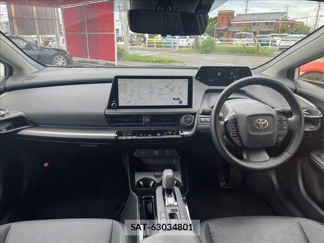 Toyota PRIUS 2023-11 8666762-2