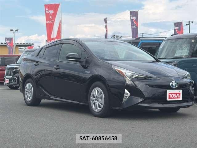 Toyota PRIUS 2017-07 8661111-19