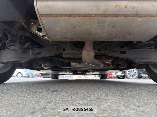 Toyota PRIUS 2017-07 8661111-22
