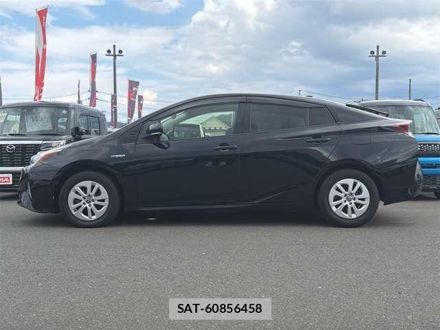 Toyota PRIUS 2017-07 8661111-23