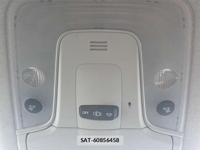 Toyota PRIUS 2017-07 8661111-29