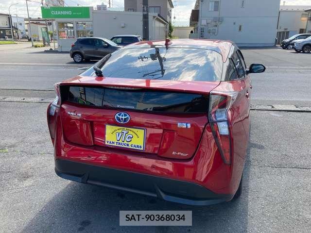 Toyota PRIUS 2016-12 8661112-9