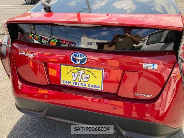 Toyota PRIUS 2016-12 8661112-14